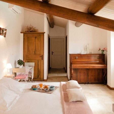 Provence Dodo Panzió Villeneuve  Kültér fotó